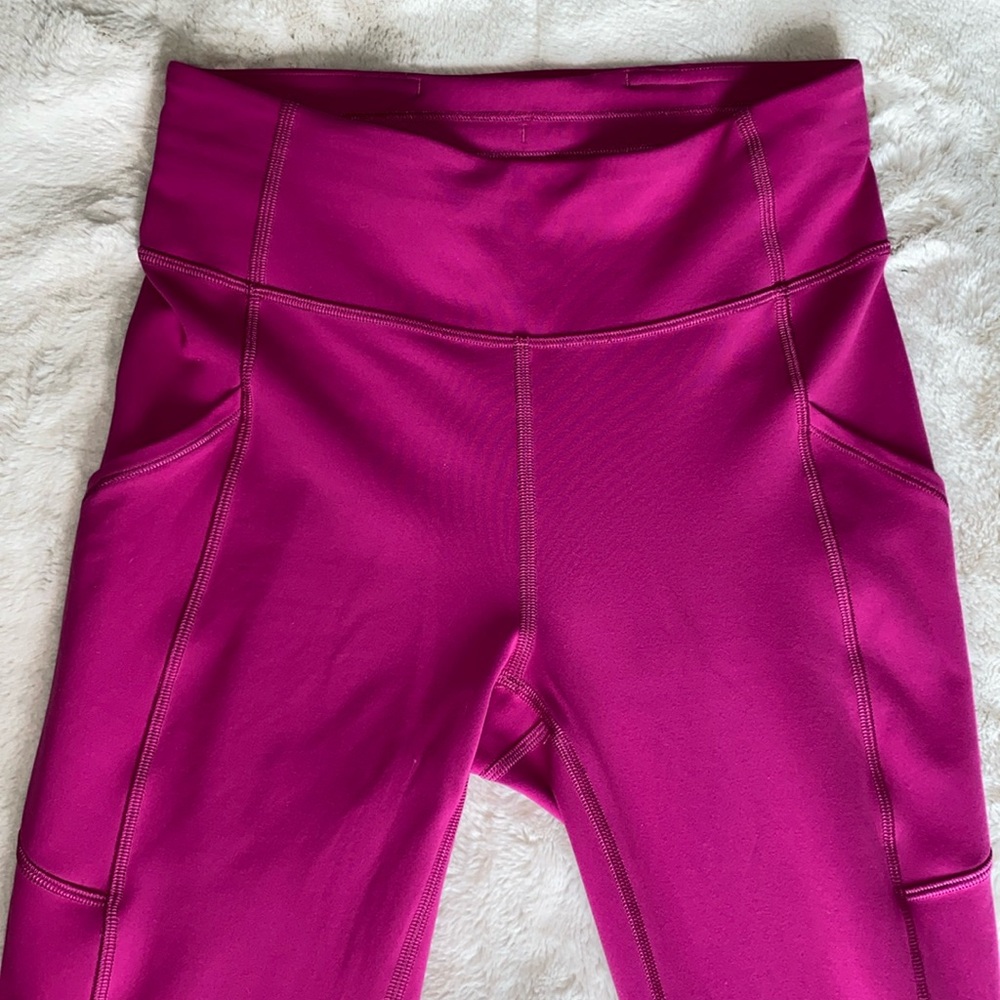 Lululemon high rise crop size 6